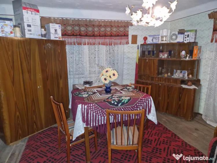 Casa veche cu teren generos sat Mogo?e?ti, com. Satu - 2