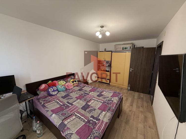 Spatios. Mobilat si utilat. Pozitie excelenta. - 10