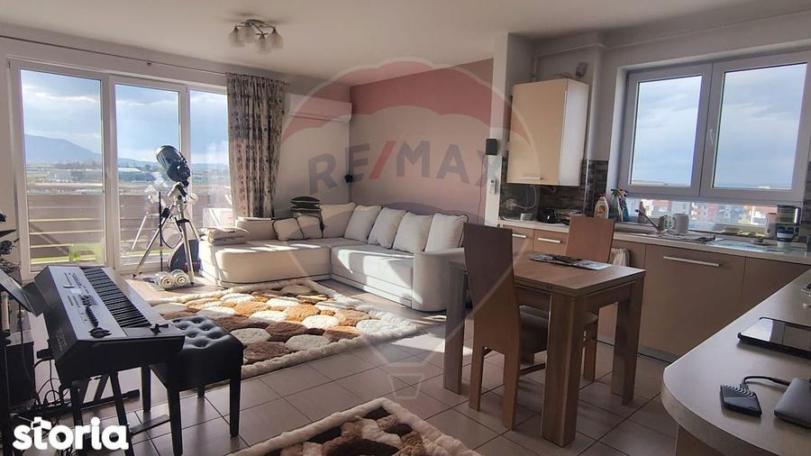 Apartament cu 3 camere de vanzare in Avangarden 3 - 13