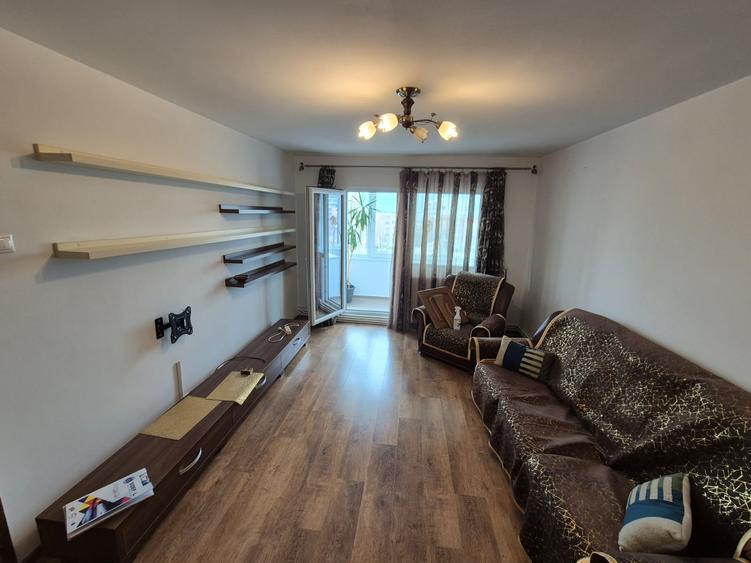 OCAZIE, GARA 3 CAMERE DECOMANDAT, 70 MP. 2 BAI, 2 BALCOANE,MOBILAT, CENTRALA GAZ - 3