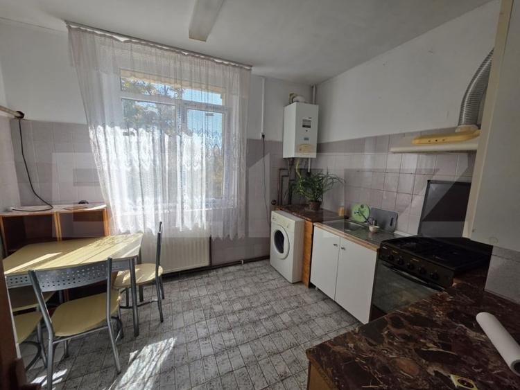 Apartament cu 2 camere decomandat, mobilat în Ultracentral