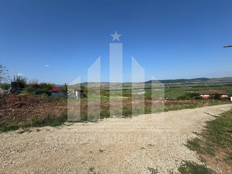 Teren intravilan | De vanzare | 1400 mp | Micesti - 2