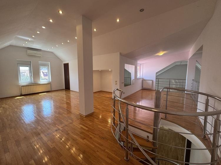 Vila clasica, spatioasa,  piscina, mobilata, langa Britsh School - 20