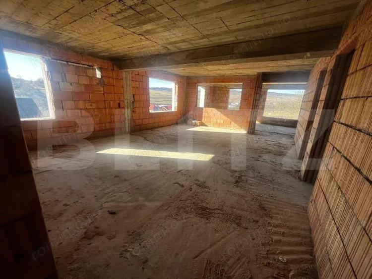 Cladire Multifunc?ionala 1.000 mp Teren - zona Sigmir - 9