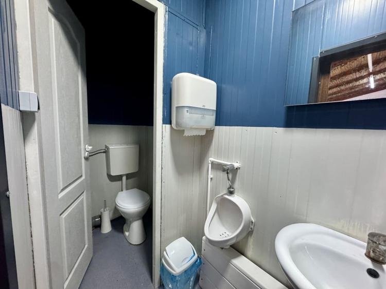 Spatiu autorizat pentru alimentatie publica, 74 mp, terasa, zona Piata 1 Mai - 5