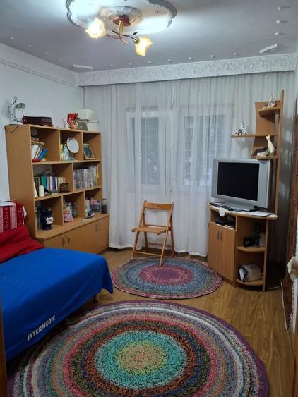 Apartament 3 camere, 74mp, cartier Plevna, etajul 1 - 4