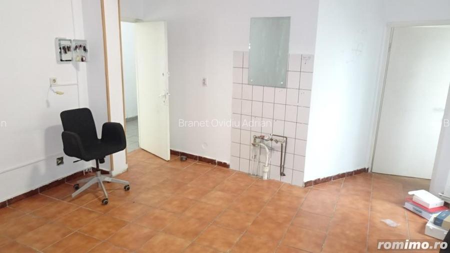 Vand spatiu comercial in Deva, zona ultracentrala ( I. Creanga), suprafata utila 70 mp,