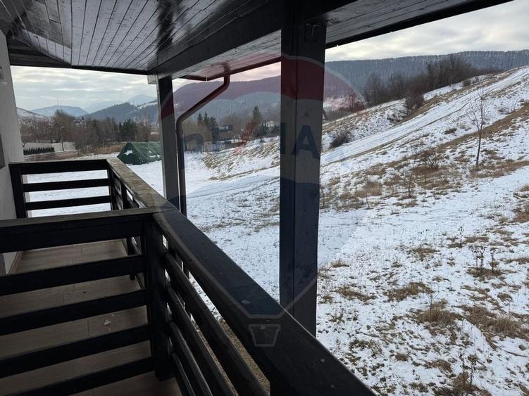 Casa  si  teren zona Balaurul - 51