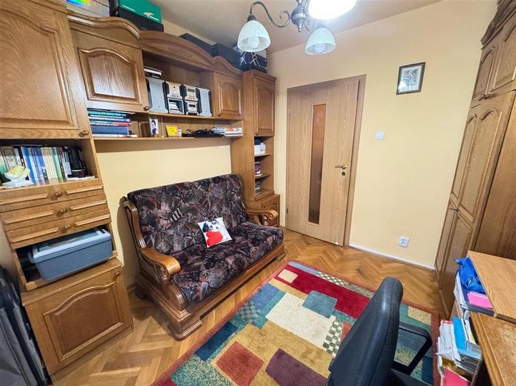 Apartament modern 3 camere balcon si pivnita zona Vasile Aaron - 6