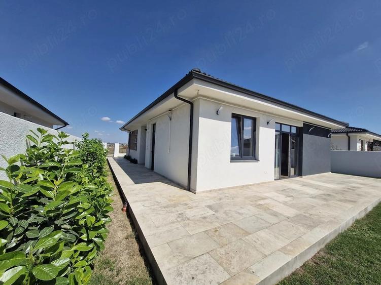 Casă cu 3 camere cu Teren 416 Mp în Exterior Vest