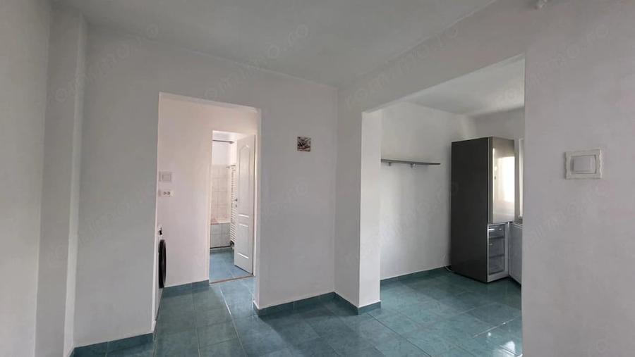 Apartament cu 2 camere decomandat în Soarelui