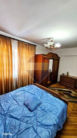 Apartament cu 3 camere, mobilat în Precista
