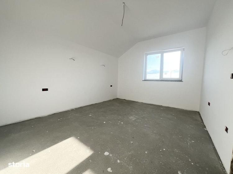 Casă cu 4 camere în Ghiroda