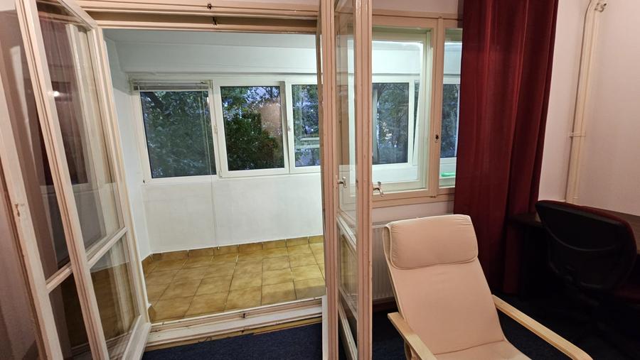 Apartament cu 3 camere semidecomandat, mobilat în Camil Ressu