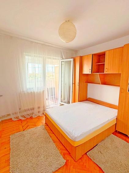 Apartament cu 3 camere semidecomandat în Gheorghe Lazăr