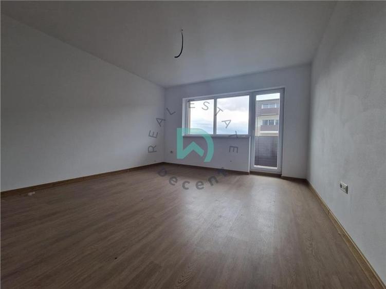 Apartament cu 2 camere decomandat în Sânpetru