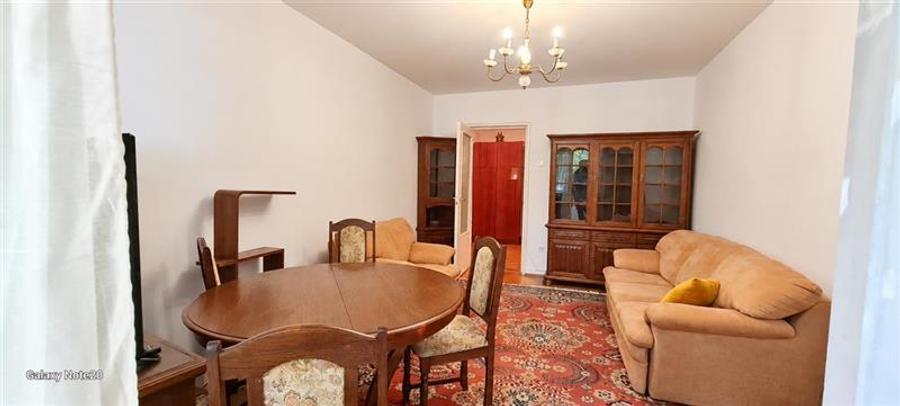 Apartament cu 3 camere decomandat, mobilat în Aurel Vlaicu