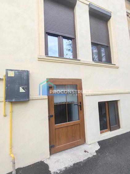 Apartament cu 2 camere semidecomandat, mobilat în Fabric
