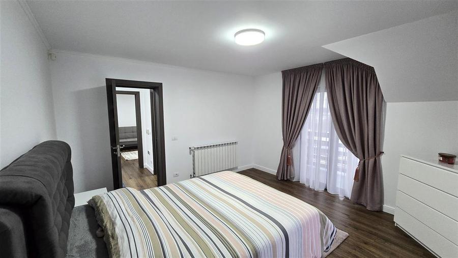 Casă individuală cu 4 camere cu Teren 1000 Mp în Mitocu Dragomirnei