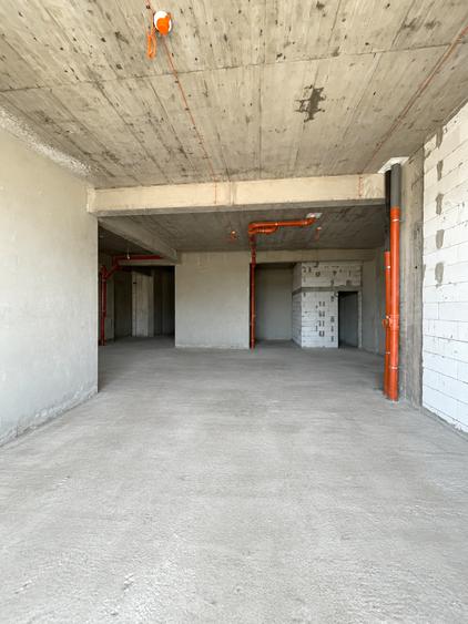 Spațiu comercial, de 300 mp, în Berceni