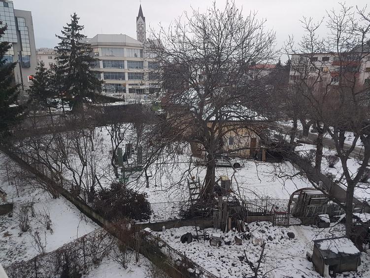 Apartament doua camere, etaj 3, mobilat si utilat, CT, langa biserica Precista - 19