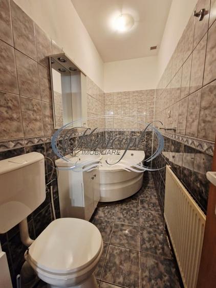 Apartament la casa cu curte, zona Piata Abator - 9