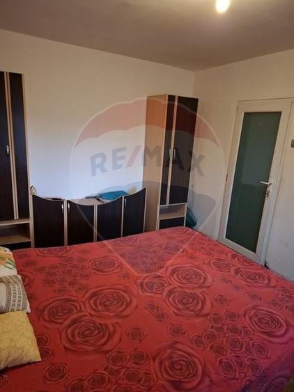 Apartament cu 2 camere de vânzare în zona Central - 2