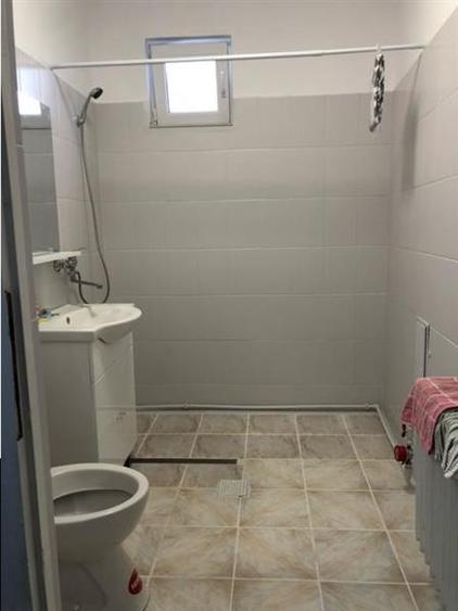 De inchiriat parterul unei case in Sancrai - 5