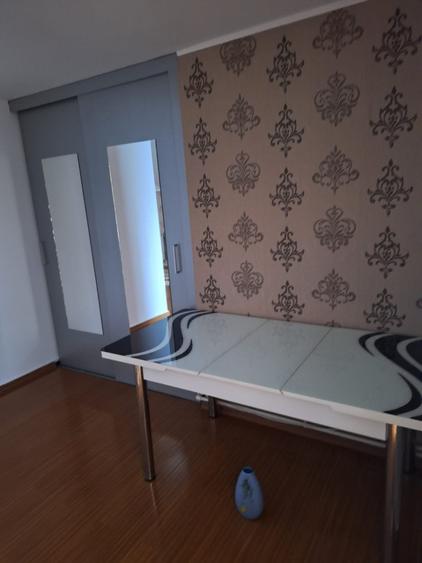 FARA COMISION CASA ELEGANTA 6 camere 3 bai 2 bucatarii garaj curte merita vazut - 9