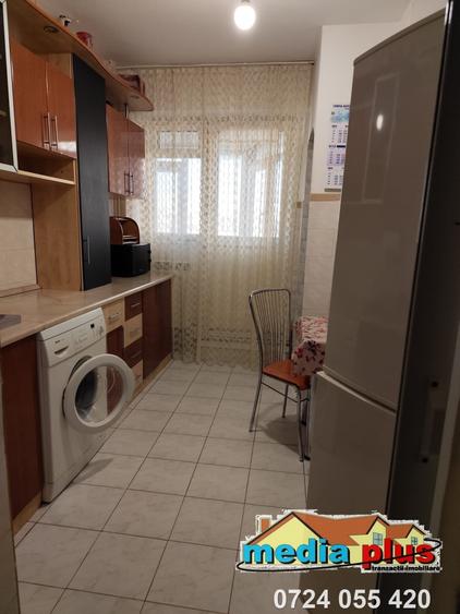 De închiriat apartament 3 camere decomandat – zona Port - 9