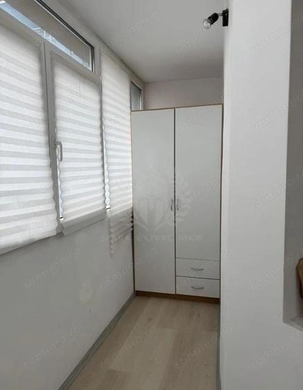 2 CAMERE // MEGA IMAGE REPUBLICII // MOBILAT SI UTILAT - 3