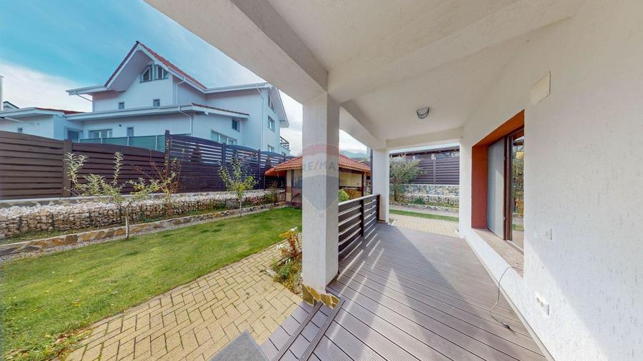 Vila deosebita |  Zona Bunloc | Comision 0 - 4