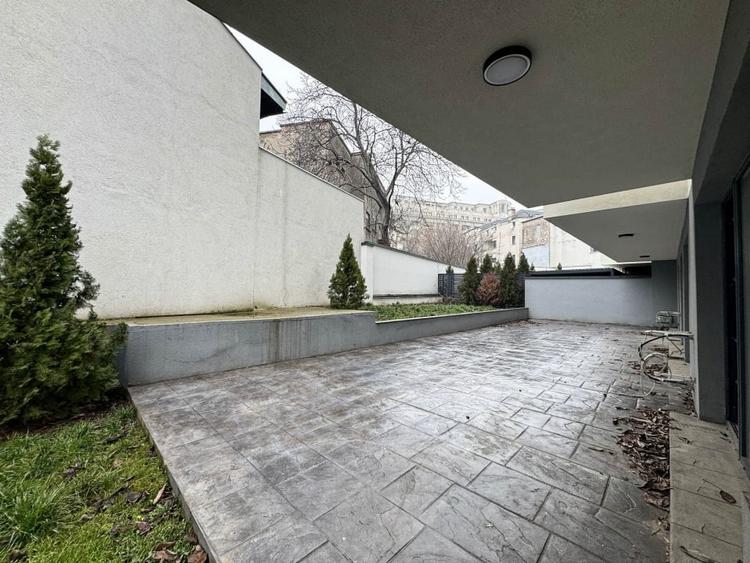 Apartament 4 Camere Constitutiei Unirii Metrou Curte Gradina Proprie - 2