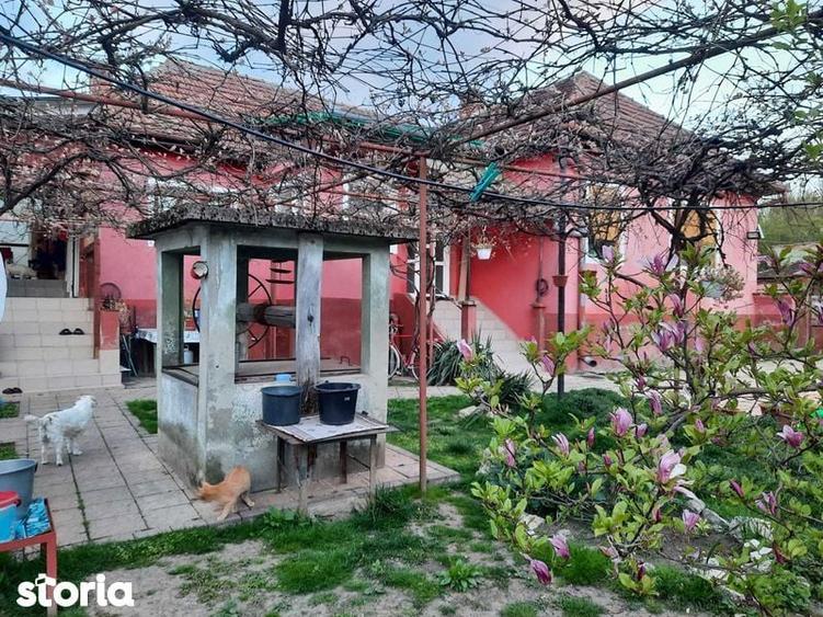 Casă cu 3 camere cu Teren 156 Mp în Bretea Română