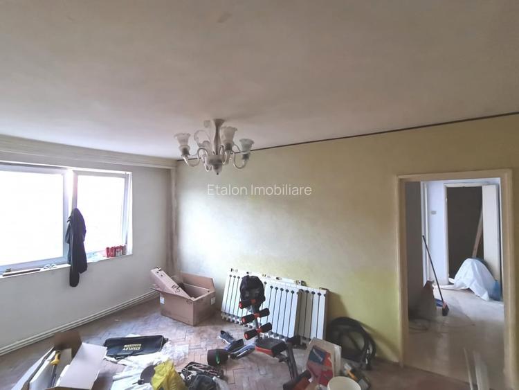 Apartament 3 camere semidecomandat 71mp utili, etaj 2, Darmanesti Apartament 3 camere semidecomandat 71mp utili, etaj 2, Darmanesti