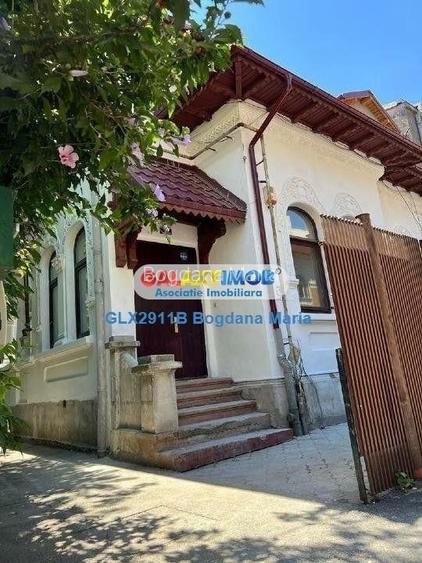 Vila - Floreasca Necesita Renovare Vila - Floreasca Necesita Renovare