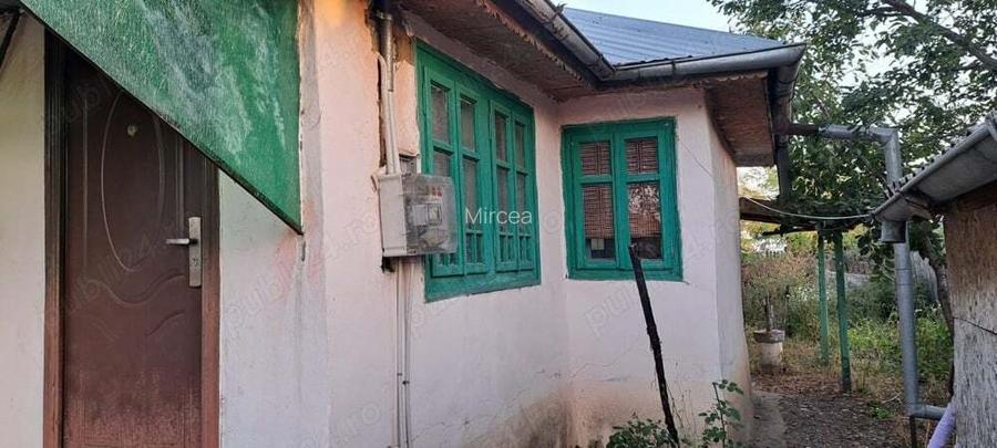 Teren+ casa de vanzare