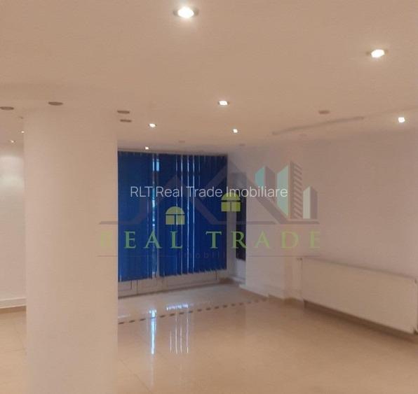 Apartament 3 camere bloc stalp zona Onix