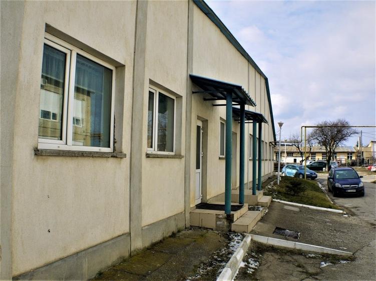 Cladire multifunctionala, amenajata si dotata. - 2