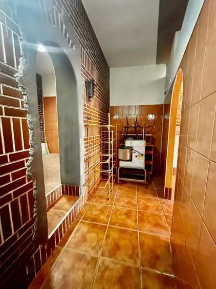 Spa?iu comercial de inchiriat, Str. Lunga, Bra?ov vizibilitate excelenta - 2