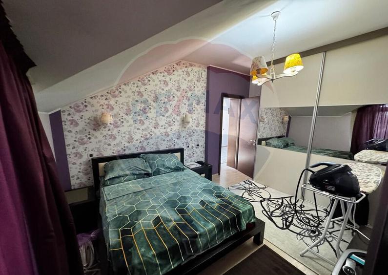 Casa / Vila cu 5 camere de vanzare - 11