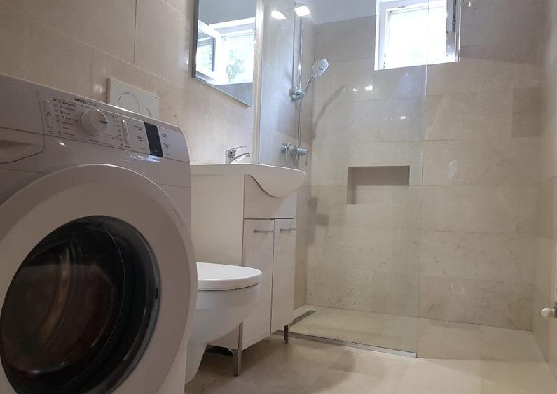 Prorprietar inchiriez apartament 3 camere ultracentral - 7