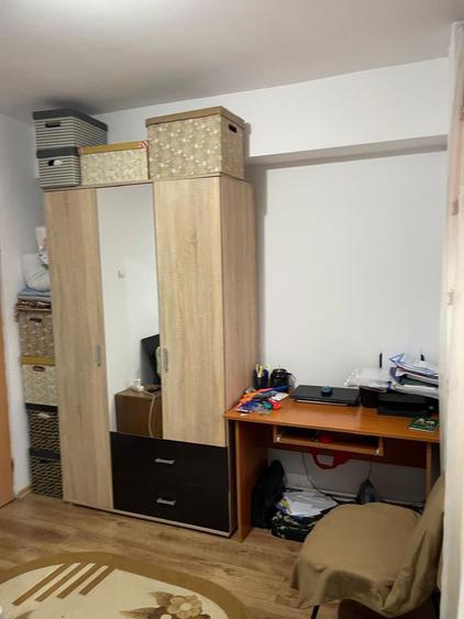 Apartament 3 camere de vanzare - 1