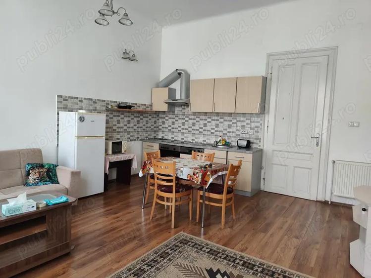 Apartament str Republicii 4 camere, Oradea - 1