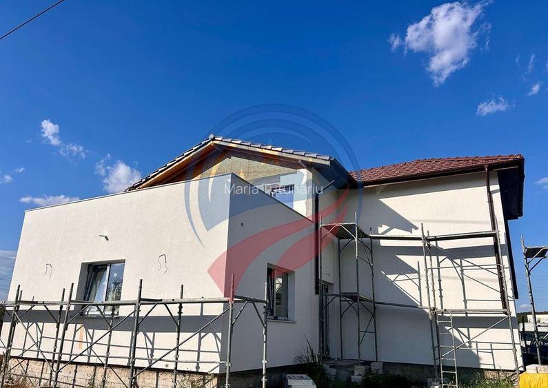 Vila cu 4 camere de vanzare in Craiova Vila cu 4 camere de vanzare in Craiova