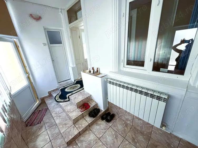 Casa spatiu centru - 2