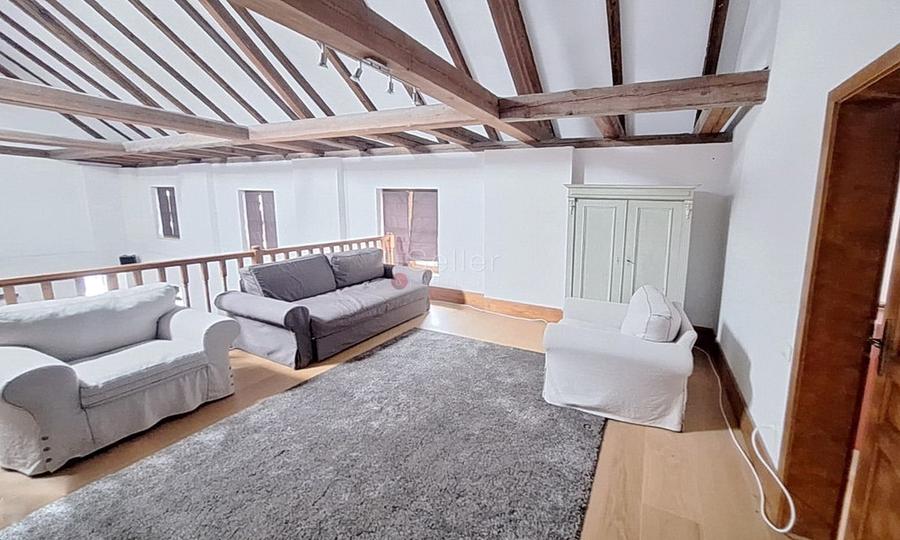 Casa saseasca cu teren generos - 4