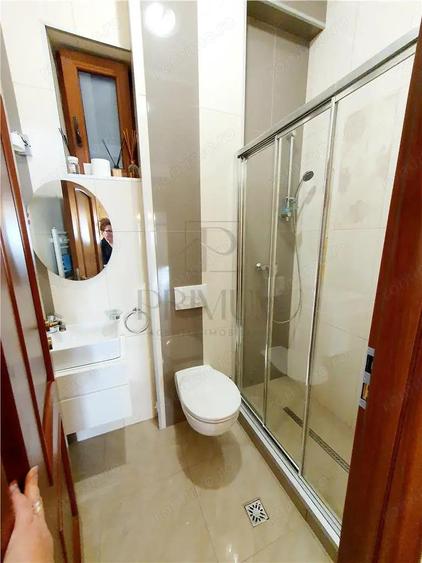 MEDICINA - 3 CAM - SPATIOS - GARAJ IN CF - BOXA - CENTRALA PROPRIE AC - ZONA SUPERBA - 8