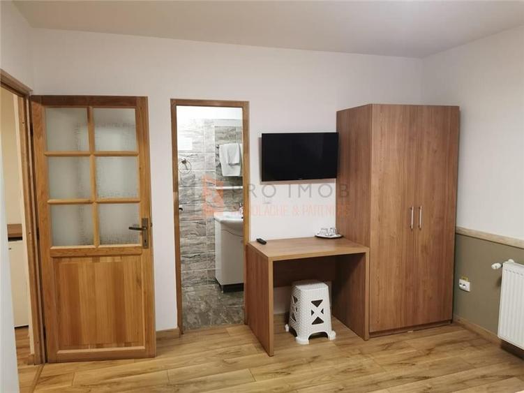 Unitate de cazare 3 stele  P+1 zona 1 Decembrie 1918 - 22