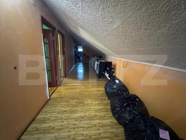 Casa cu 5 camere 300 mp in Hunedoara - 2